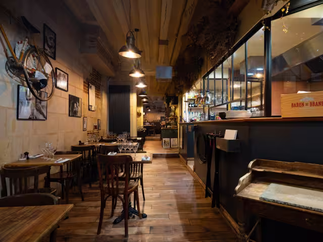 salle de restaurant du chien fou